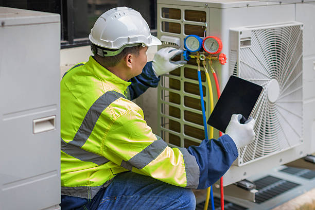 Professional Air Conditioning Repair technician working in Preston, IA